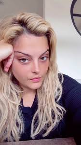 Bebe Rexha (@beberexha) oficial