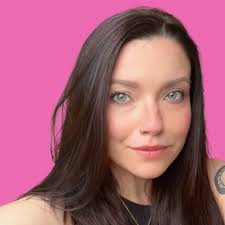 I have nothing against lip filler but if you have a cupids bow (not many  people do) keep it! People are sandblasting beautiful lip structure!