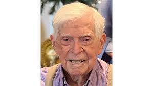 Malcolm Carter's Instagram, Twitter & Facebook