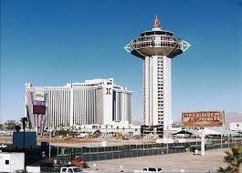 Las Vegas Hilton And Landmark Hotel 1995 Early Stage Of Landmark Demolition Photo By Steve Sanders Las Vegas Resorts Las Vegas Hotels Las Vegas Architecture