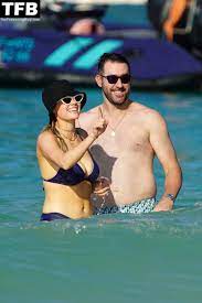 Kate Upton Looks Chic in a Blue Swimsuit as She Soaks Up the Sun with Justin  Verlander (51 Photos) | #TheFappening