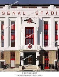 It was mainly known as highbury due to its location and was given the affectionate nickname of the home of football by the club. Highbury Square Stadium Stock Photos And Images Agefotostock