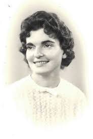 Anita Prentice's Instagram, Twitter & Facebook