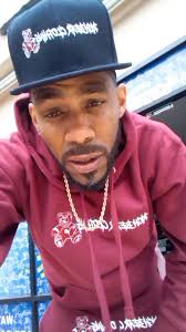 Pushin em off #likehuuuu 🖐🏾😏 #CrenshawWear #RichBear #RichBearClothing