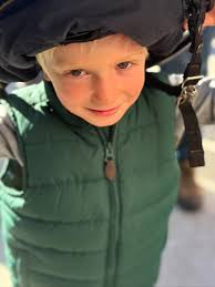 My friends (i.e. family) came to visit me tonight at the station. Their mom  said that I “really embody Unc” 😂 Their dad said that when the oldest got  home he said “