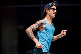 But when you're training for a 5k, the workout is much shorter and faster, which makes sense as the 5k race distance is shorter and you hope to run it faster. How To Improve Your 5k Running Time 10 Pro Tips