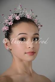 Melanie Hare (melanienhare)