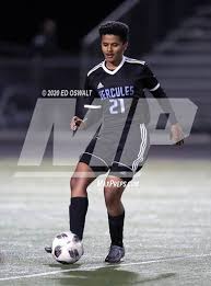 Robel Issayas' High School Bio