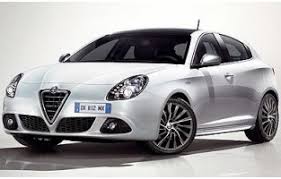 Production started near the end of 2009 and the model was introduced at the march 2010 geneva motor show. Personalisiert Automatten Alfa Romeo Giulietta 2010 2014