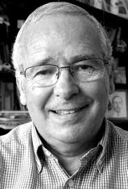 Árvores vergadas aos anos e às intempéries