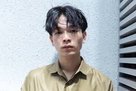 忙しい朝にもワックスなしでキマる髪型はコレメンズ Boy