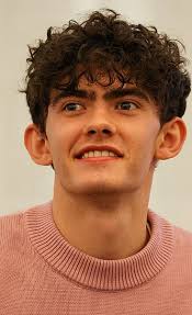 Lonely, Lamentable, and In Love: Netflix's Season 3 of 'Heartstopper'