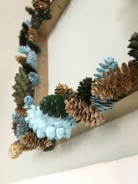 Basteln Mit Tannenzapfen 62 Ausgefallene Bastelideen Fur Herbst Und Winter Bastelprojekte Weihnachtsdekoration Tannenzapfen Weihnachtsdekoration