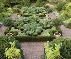 Martha Stewart S Herb Garden At Nybg Fall Garden Vegetables Edible Landscaping Plants