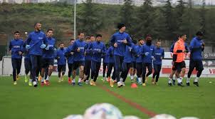 The colours of club are blue and white. Trabzonspor Sahasinda Buyuksehir Belediye Erzurumspor U Agirlayacak Son Dakika Haberleri