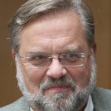 Peter kündigt Rückzug an