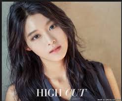 So I Morphed Tzuyu And Seolhyun S Face They Fit Perfectly Seolhyun Kim Seol Hyun Beauty