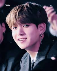 I'm opposed 🥺❤️❤️‍🩹 2 T M D E M HU SHANMADE A M s E HU 도 > RM STRMCM M አ  MUSIC BIGHIT Yia Ysia