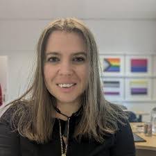 Kari Reitz's Instagram, Twitter & Facebook