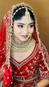 signaturelooks #subtlemakeuplook #viralvideos #reelkrofeelkro #viralreels❤️  ☎️ 7508663002 📍Near puri hospital pull no.4 sujanpur . Inframe:  @_itz_sneha_04__ Mua: @saloni_akshay Hair stylist: @cute_.choudhary786  @nailashes84