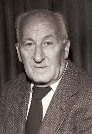 I saw a post today about Sonny Hill and it reminded me of another person  that did a lot for youth sports in Philadelphia. Some of the old timers  will remember Howard