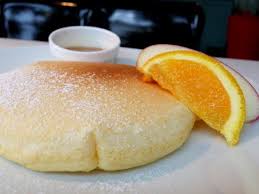 濃厚シロップに浸して食べる 代官山で本場nyのパンケーキ メシコレ mecicolle 食べ物のアイデア 食べ物 パンケーキ