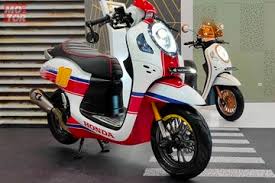 Makanya angga berusaha memutar otak agar tampilan honda scoopy miliknya berubah lebih kece dan rapi, namun tidak over budget. All New Honda Scoopy 2020 Modifikasi Cafe Racer Kaki Kaki Kekar Motorplus