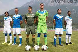 The next match of brescia, is on saturday, 14 august 2021, between crotone and brescia, a match for the. Naherer Blick Kappa Brescia Calcio 19 20 Trikots Enthullt Nur Fussball