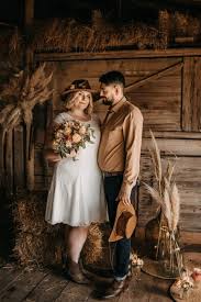 Maybe you would like to learn more about one of these? Western Hochzeit Moderne Country Inspiration Mit 5 Brautoutfits