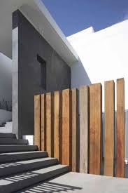 60 beautiful low maintenance front yard landscaping ideas landscapingfrontyard landscapingtips entree maison moderne jardin contemporain amenagement jardin