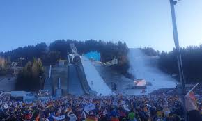 Sie findet traditionell am neujahrstag in. Neujahrsspringen In Partenkirchen Fabians And Michis Travels