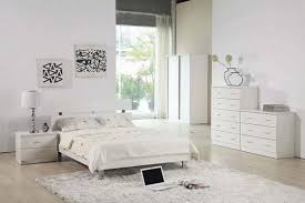 A gorgeous modern bedroom space which looks even more stunning because of its panoramic city view. 16 Beautiful And Elegant White Bedroom Furniture Ideas Design Swan