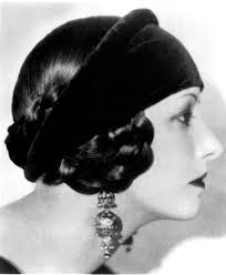 Die entwicklung der frisur der 20er jahre. 20er Jahre Frisuren Selbstgemacht 1920er Frisur Ideen Retrochicks
