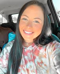 ADDIE WALLACE (@addieeeeeeeeee_) · Instagram 照片和视频