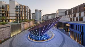 The expansive resort offers a variety of entertainment, with a casino. Luxury Hotels In Dubai Caesars Palace Bluewaters Duba Letsgo2