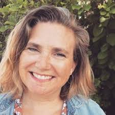 2023-2024 Julie Snell Bio