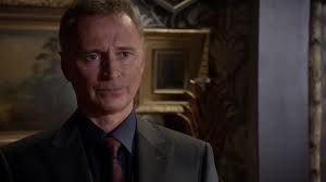 Gold recognizes this as the happiest moment in his life since it was first time that he himself felt strong enough as a man to protect his son. Mr Gold Once Upon A Time Fanon Wikia Fandom