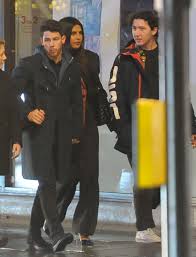 His favorite team is the new york yankees. Priyanka Chopra And Nick And Frankie Jonas At Ritz Casino In London 12 27 2018 Hawtcelebs