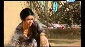 VISIBLE BRA IN GEO DRAMA