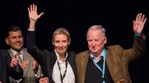 Lebensgefährtin von alice weidel stammt aus sri lanka, das paar zieht zwei kinder groß. Wirbel Um Alice Weidel Afd Wohin Zieht Sie Mit Frau Und Kindern B Z Berlin
