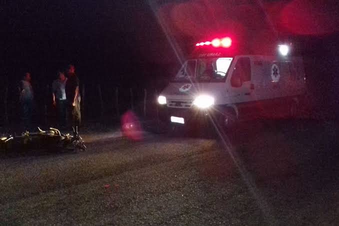 Resultado de imagem para ambulancia de ipueiras a noite"