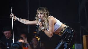 Miley cyrus feat dua lipa prisoner (2020). Neues Album Von Miley Cyrus Oe1 Orf At