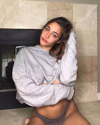 Celina Smith - Free sexy pics, galleries & more at Babepedia