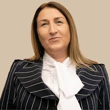 Paula Law's Instagram, Twitter & Facebook