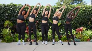 Discover lifestyle clothing and yoga clothing from prana. 13 Best Leggings For Women Whether You Re Flying Or Lounging At Home Conde Nast Traveler