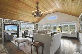 Check Out Anderson Coopers 3 6m House Bankrate Com Celebrity Houses Hamptons House Anderson Cooper House