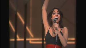 Şarkıcı aynı zamanda 1980 ve 2006 yıllarında düzenlenen eurovision şarkı yarışmasında yunanistan'ı, 1982 yılında ise kıbrıs cumhuriyeti'ni temsil etmiştir. Anna Vissi The Epikouri Autostop Eurovision Song Contest 1980 Youtube