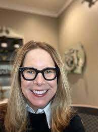 Wendi Greene's Instagram, Twitter & Facebook