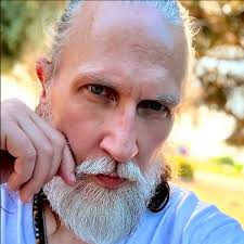 Jon Stewart did an entire 10-minute rant about Fox News from behind a desk 