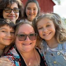 Hello, I am looking for a photographer